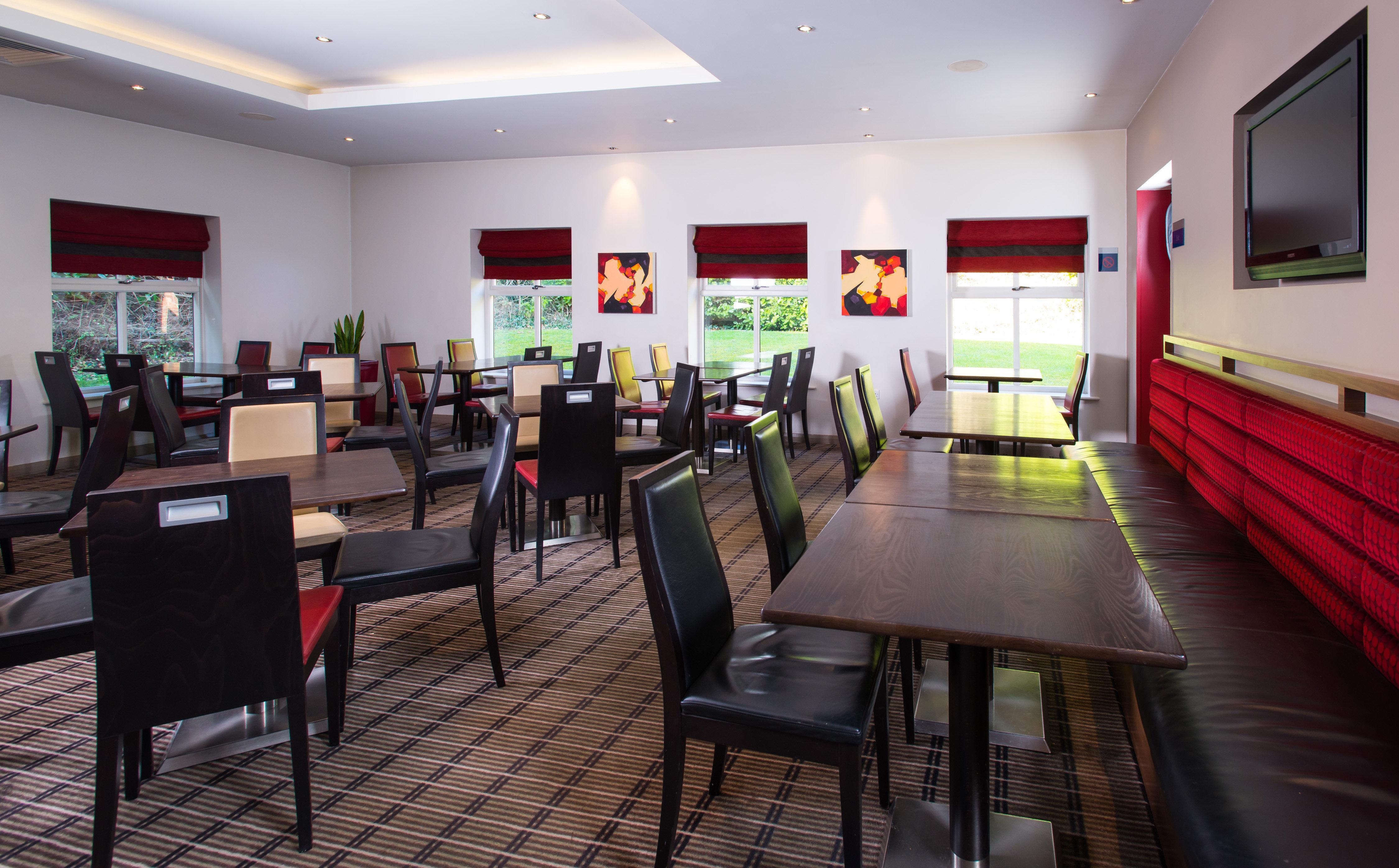 Holiday Inn Express Taunton East By Ihg Bagian luar foto