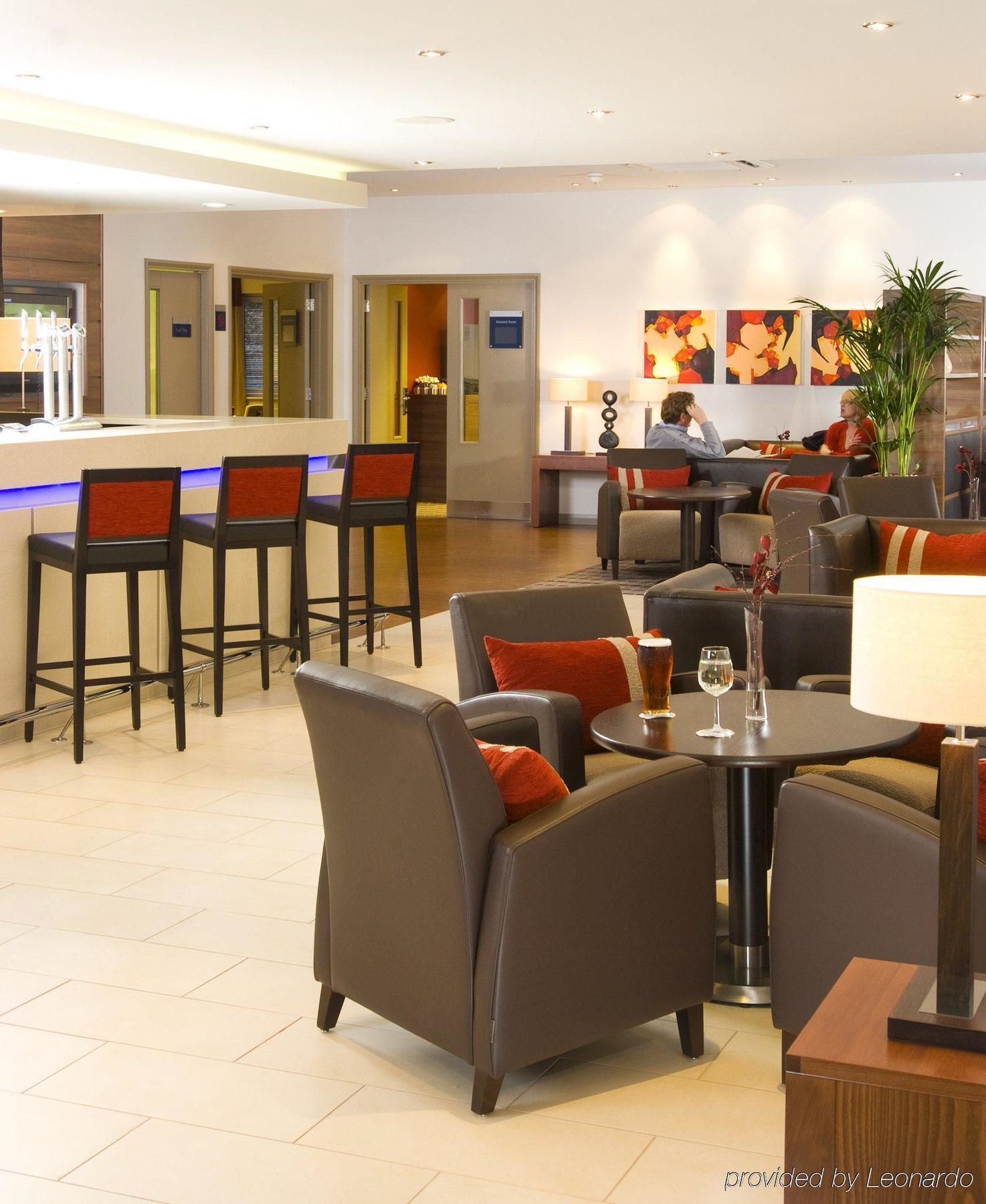 Holiday Inn Express Taunton East By Ihg Bagian luar foto
