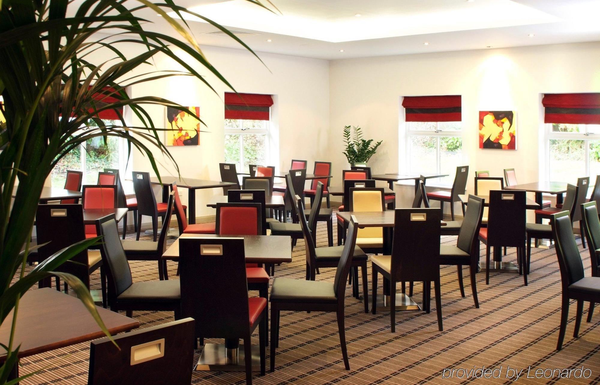 Holiday Inn Express Taunton East By Ihg Restoran foto