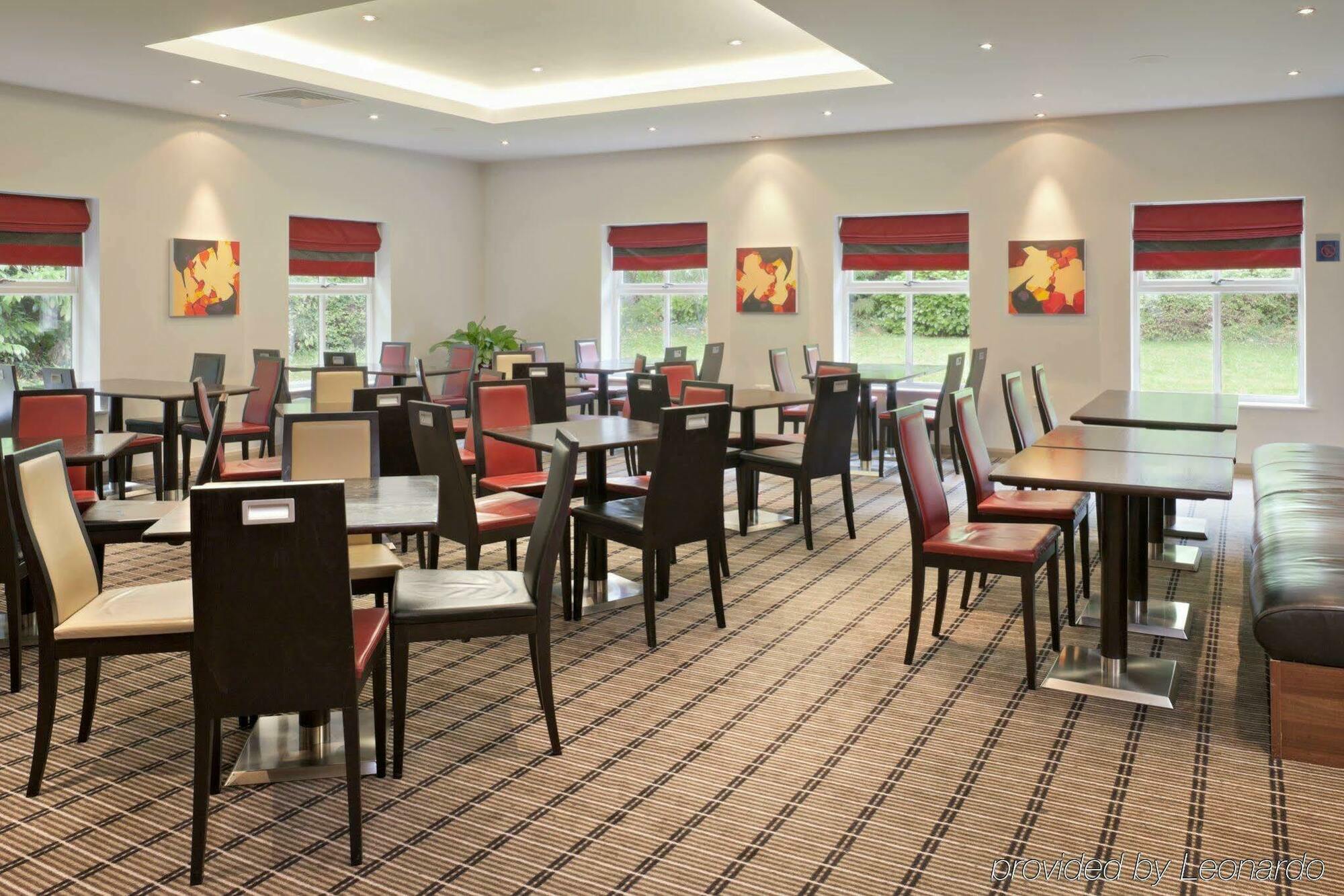 Holiday Inn Express Taunton East By Ihg Bagian luar foto